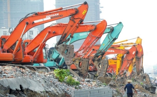 柴油机尿素液是什么?为什么柴油机需要加尿素液?